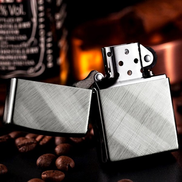  ZIPPO DIAGONAL WEAVE ΑΝΤΙΑΝΕΜΙΚΟΣ ΑΝΑΠΤΗΡΑΣ ΑΣΗΜΙ 28182